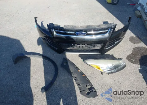 2014 Ford Escape Titanium из США, поврежденный, VIN 1FMCU9J92EUE58167